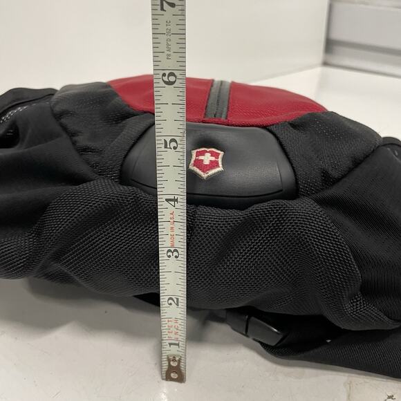 Victorinox Swiss Army Black Waist Pack Belt Travel Bag Multiple Compartments 10" - Picture 6 of 6